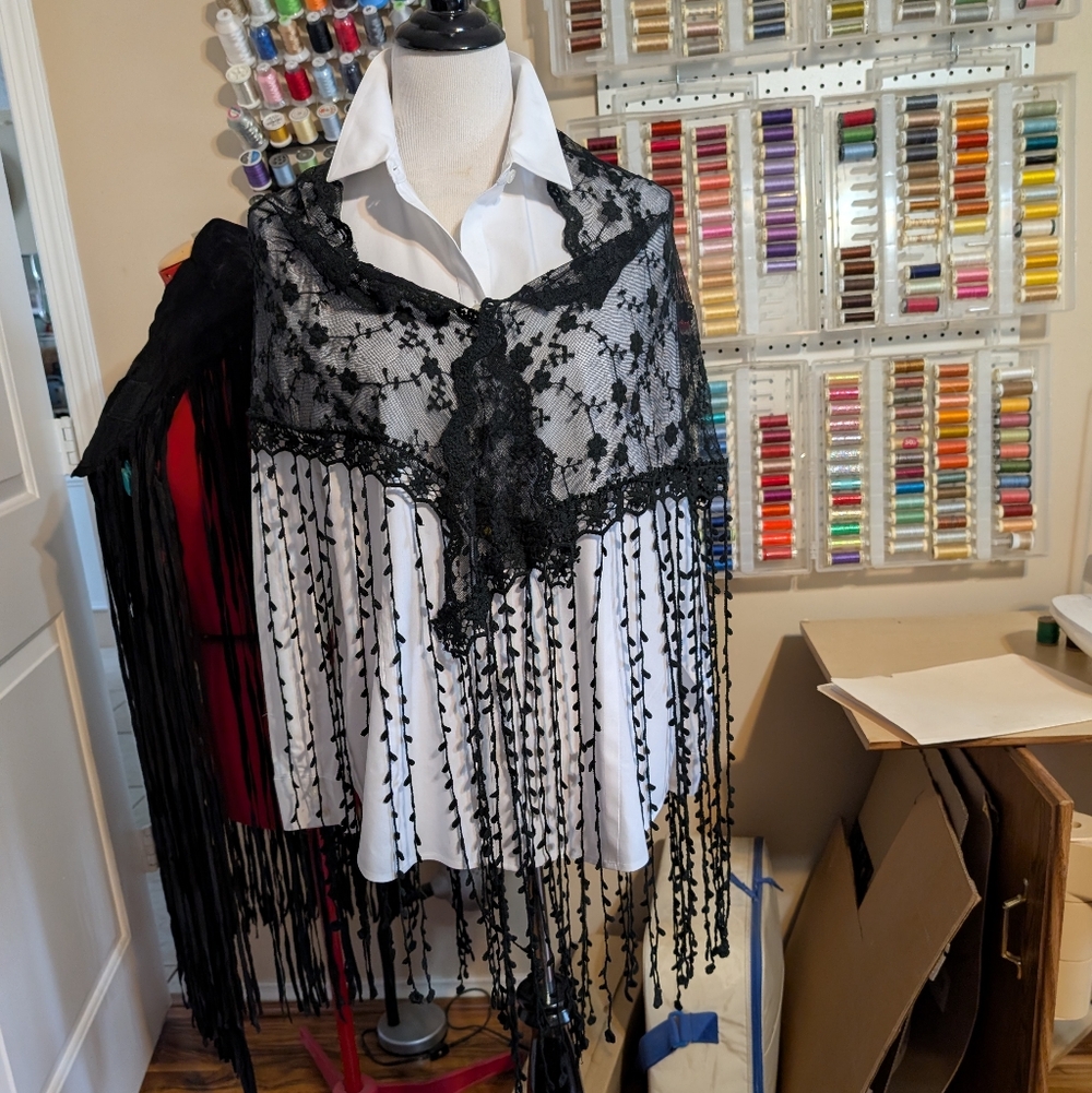 Pat Dahnke Elegant Black Lace Shawl